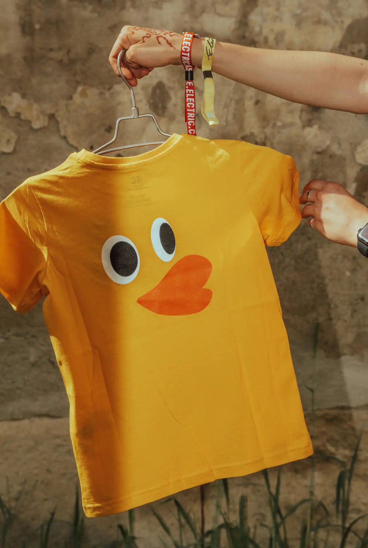 DUCK FACE