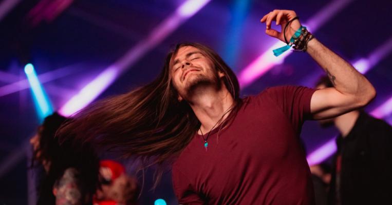 Shake That Thing: Got All the Moves for Electric Castle 10?