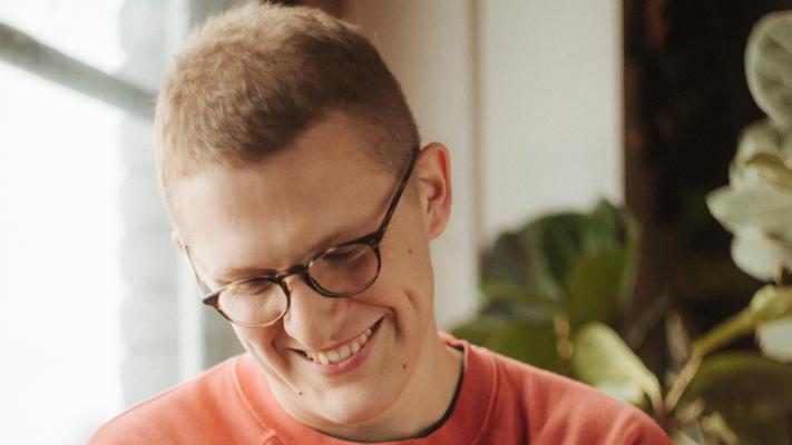 Floating Points: A Doctor at the Stand