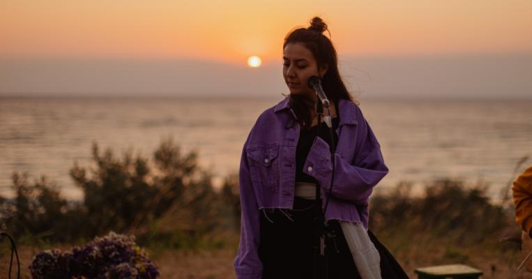 Ioana Milculescu: "I wish all artists could experience glo Creative Camp"